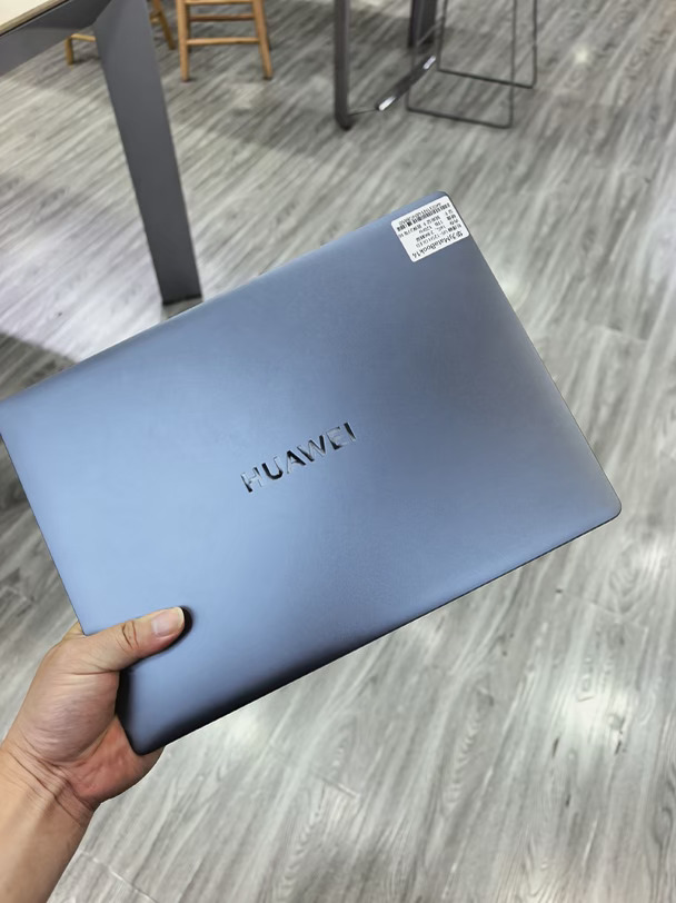 出华为 MateBook14 触摸屏 笔记本