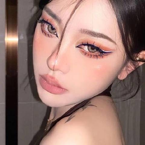 倇倌