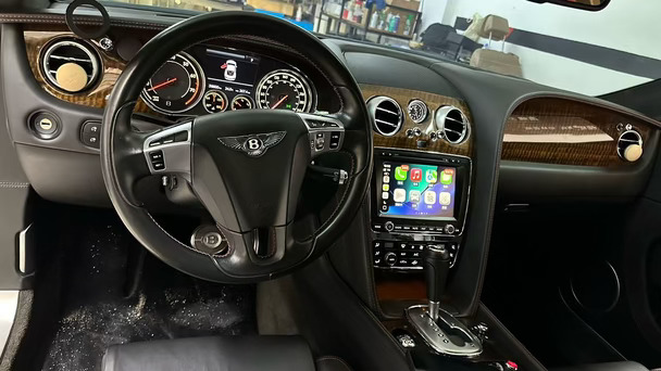 宾利欧陆GT升级苹果无线CarPlay