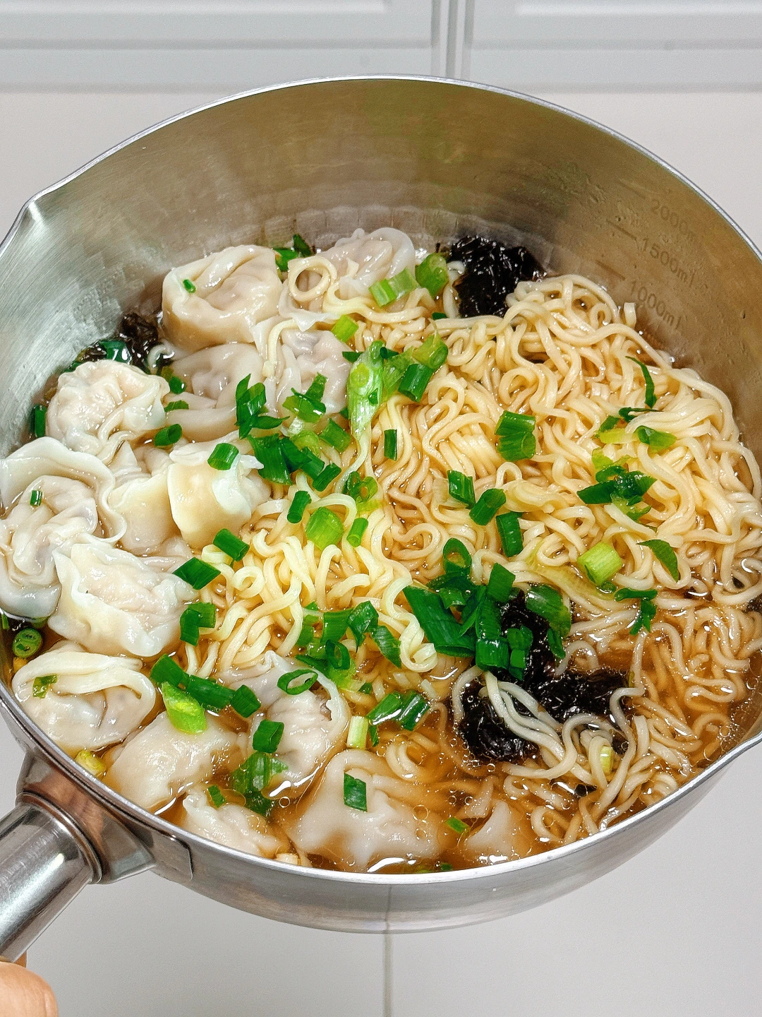 谁懂啊？清汤馄饨面吃一次爱一次！🍜🍜🍜