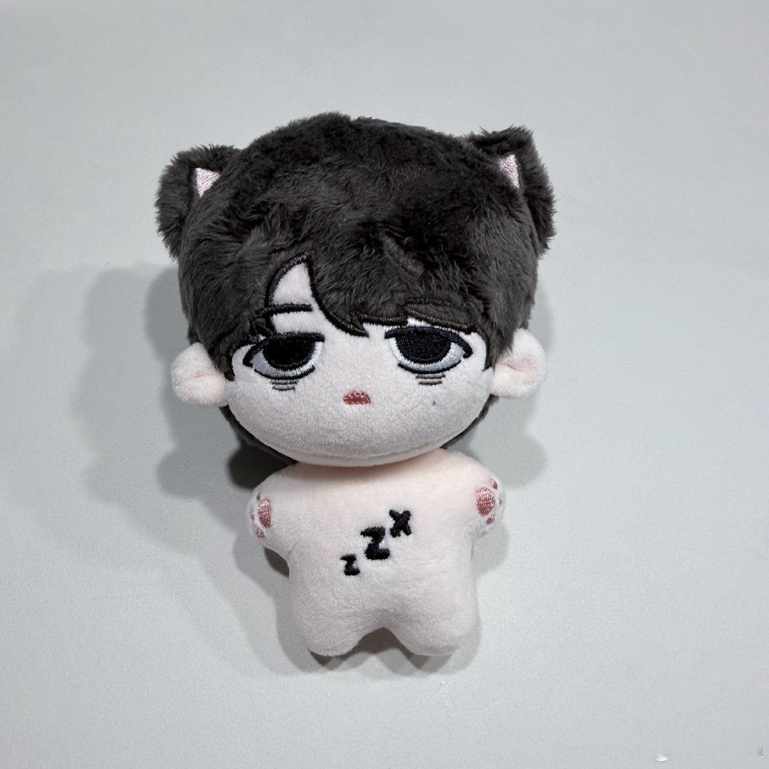 #TOP登陆少年周边中转站[超话]#  
出朱志鑫睡不鑫
张极鄙鄙极
全都全新 未打理未把玩未带出门 ​