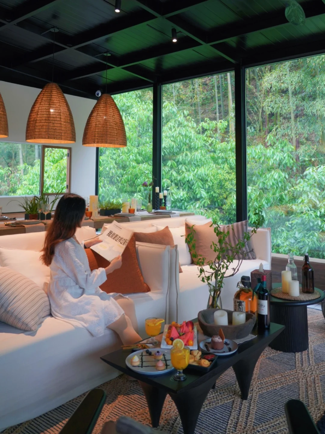 杭州夏日小森林咖啡馆☕️，巨幕电影即视感！