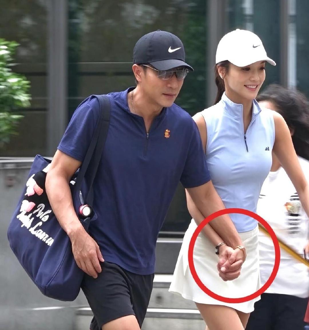 刘恺威宣布新恋情不足2小时！父亲刘丹正式表态：也应该要啦 ​