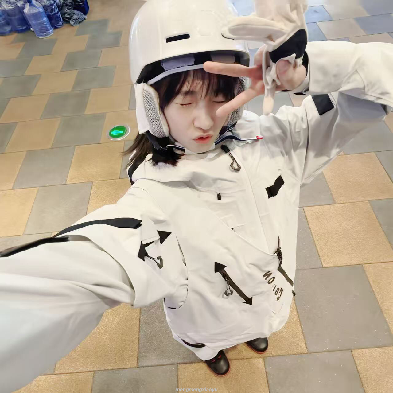 张艺凡自修头像

雪场日记。🏂

#超话创作官##超话创作官# ​ ​