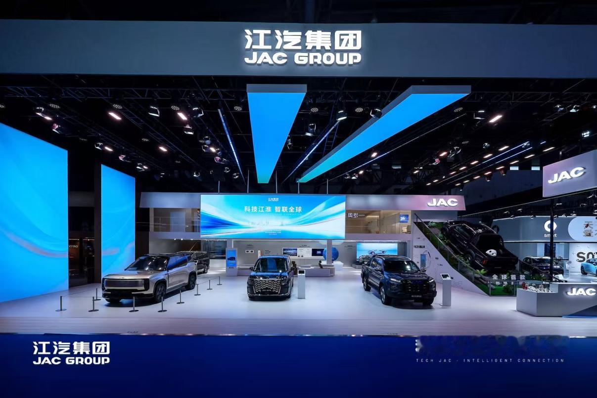 家用MPV党看享界V8：设计走&34;能装又不失质感&34;路线，第二三排的乘坐舒适度是核心竞争力，建议现场实际体验坐姿。

性价比智驾党看奕境X9这类车型：全系标配华为ADS 5+鸿蒙座舱6，不用为高阶智驾多加钱，先确认智驾是不是全系标配，再看续航空间是否合适。硬核越野/极限场景党看