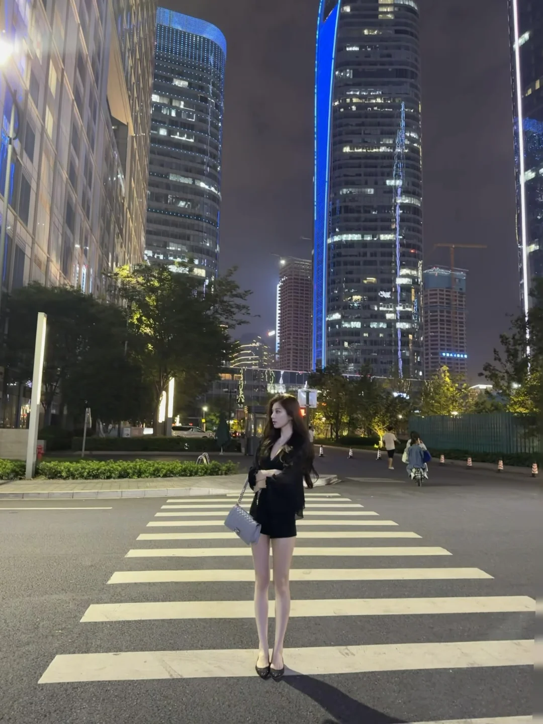 172 104路人视角