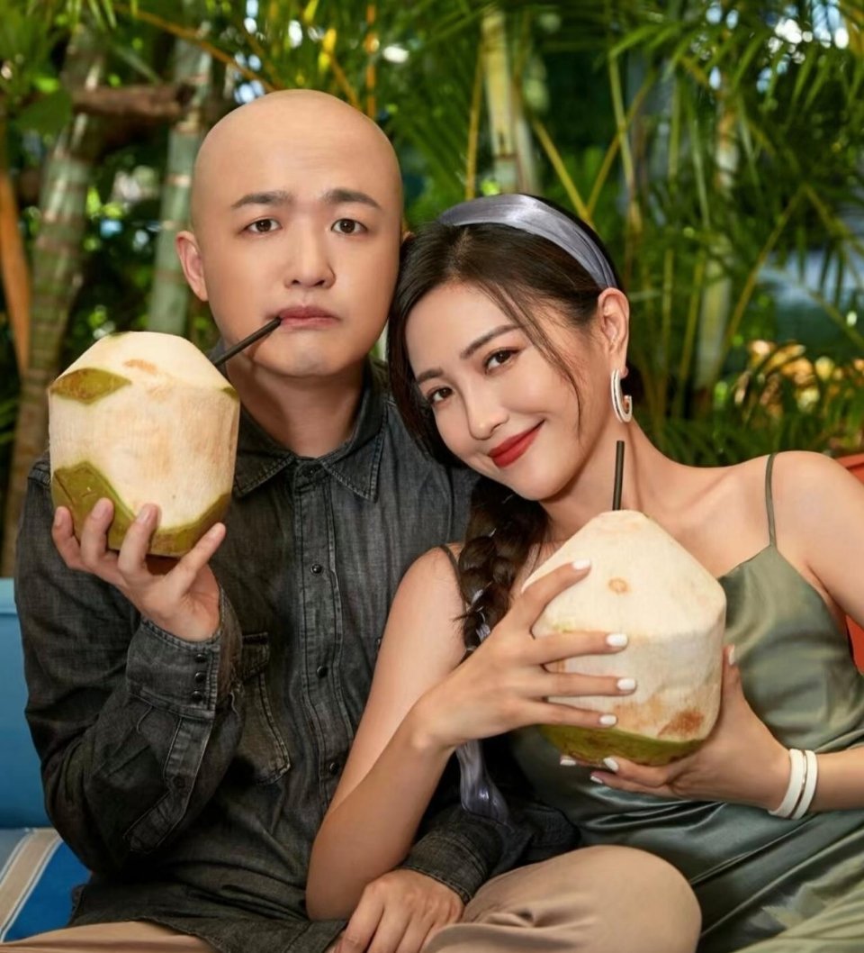 包贝尔被曝与红衣女子酒店独处7小时，网传是母亲的说法，难道说得通吗？ ​
