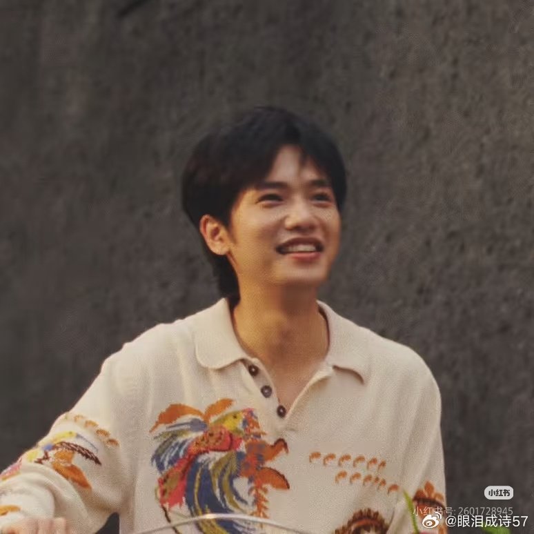 #王彦桐# wyt#王彦桐抢滩18小时# 

自带光芒，愿一路被温柔以待✨

​