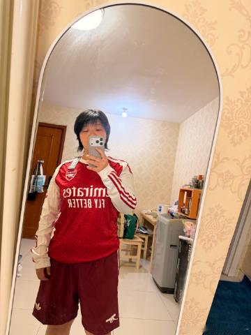 败家如我，一年内 10件球衣了<br />世界杯法国队 买的还是球员版...