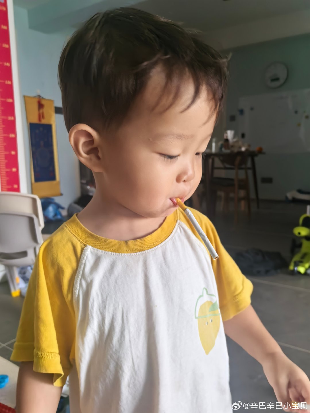 两岁啦，和奶奶一起过个生日！
时间太快，明年这个时候就上幼儿园了，
不是我催生哈，两个挺好，目前来看，
老了就不好说了……
生活不就是要尝尽苦辣酸甜么，
但是我希望甜能占 80%以上，
那就圆满了！

#马斯克母亲谈儿子推荐中国#这么大岁数依然再工作，精神状态非常好，学习的榜样！ ​