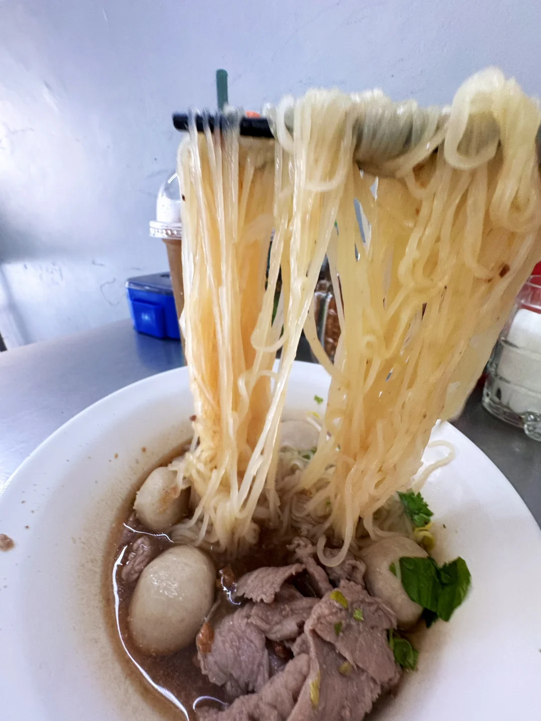 泰国曼谷水门市场汤粉店