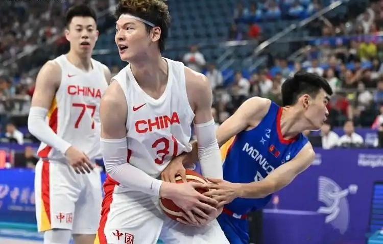 残阵日本男篮能在沈阳主场赢完全体的中国男篮19分，那这支八村、河村回归...