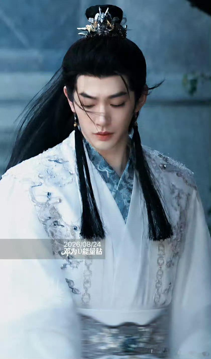 #邓为花少8坦白先到位# \#邓为首个真人秀综艺# 

你的眼眸，是会说故事的深海，让我们心甘情愿沉溺其中，无法自拔。


✨ ​