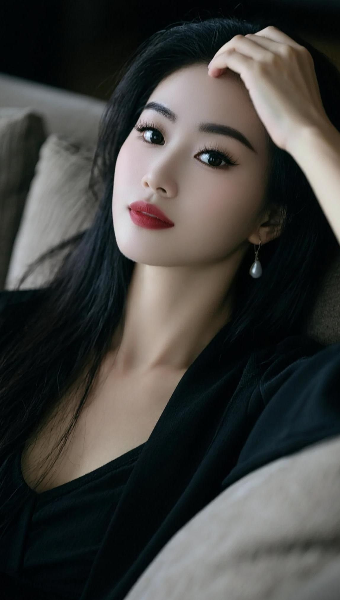 <p>AI黑系慵懒写真 ai创作 <!--{img:0}--></p>...