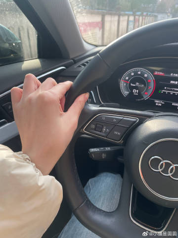 没有方向盘加热 就这么开车