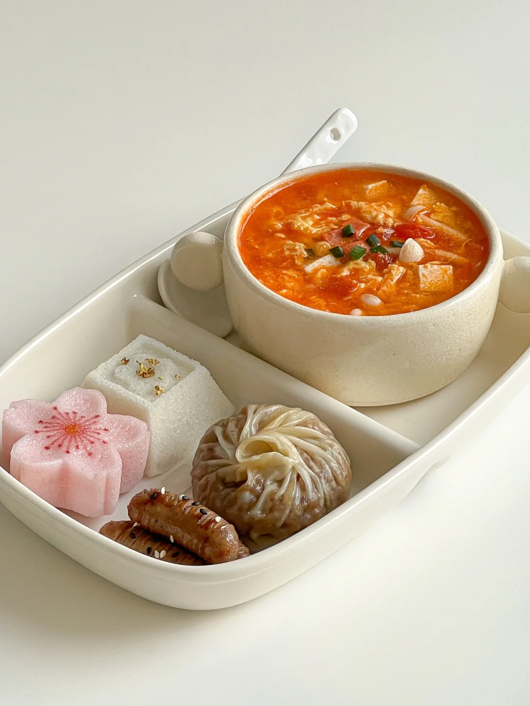 中式早餐🥢番茄火腿蛋汤&蛋黄烧麦&樱花糕🌸