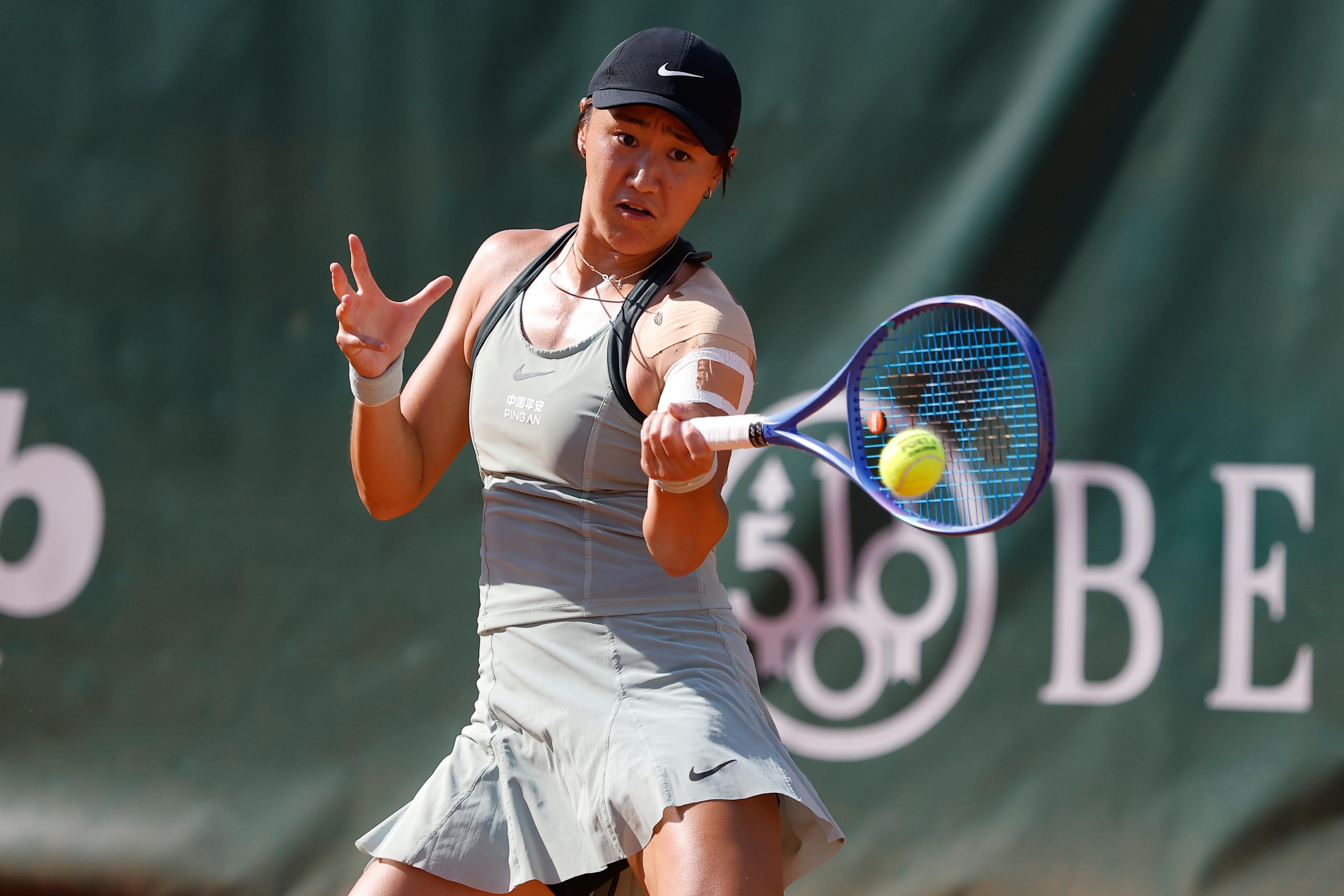 WTA250孟菲斯站首轮，王曦雨苦战3小时11分钟，6-4、3-6、6...