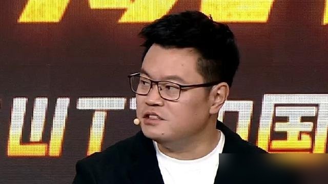 王艺迪被安排到第三单打，这事儿比赢球本身更值得琢磨。
塔什干女团赛，国乒直接把两个小将蒯曼、陈熠顶到前两单，王艺迪这个世界第四，反而成了兜底的。说白了，教练组的意思很直白：洛杉矶周期不等了，新老交替提速，老将也得给新人让路扛雷。
可你翻翻王艺迪最近的账本，中国大满贯混双决胜局4-10落后硬是13