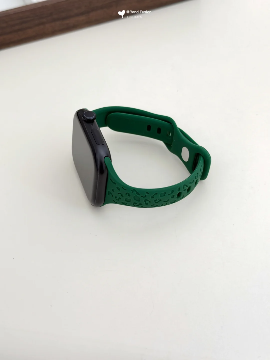 森系苜蓿绿｜iwatch表带清冷显白爱了