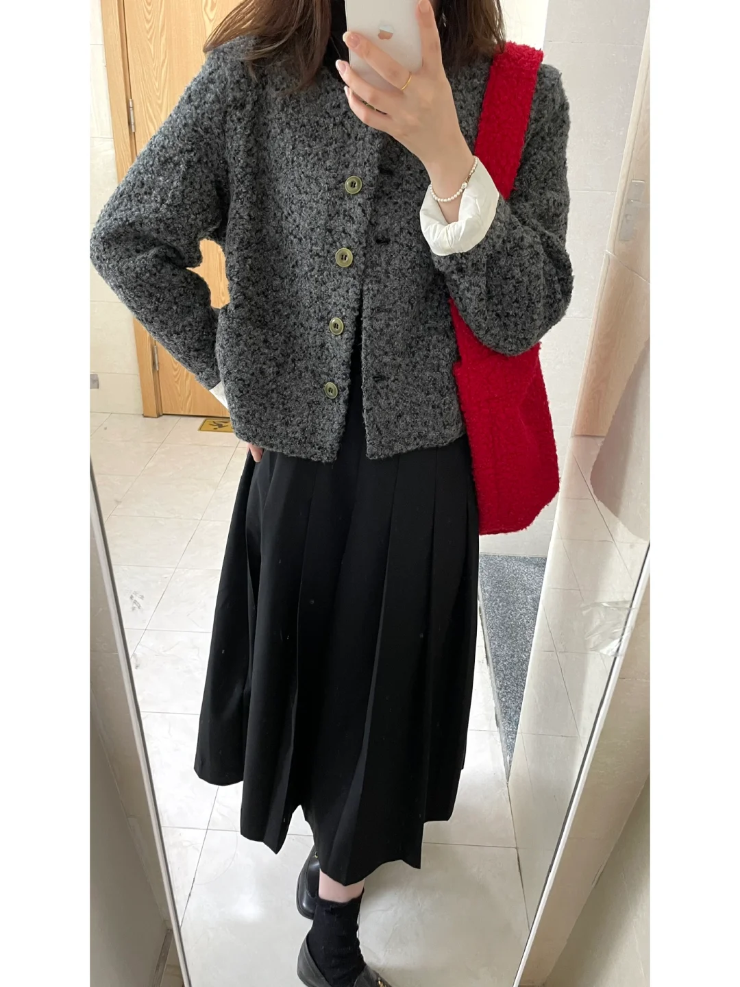 花灰色羊咩咩外套