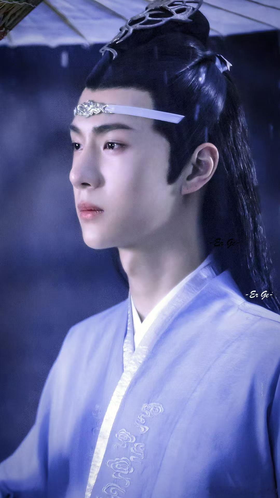 山有木兮木有枝，心悦君兮君不知。​​​