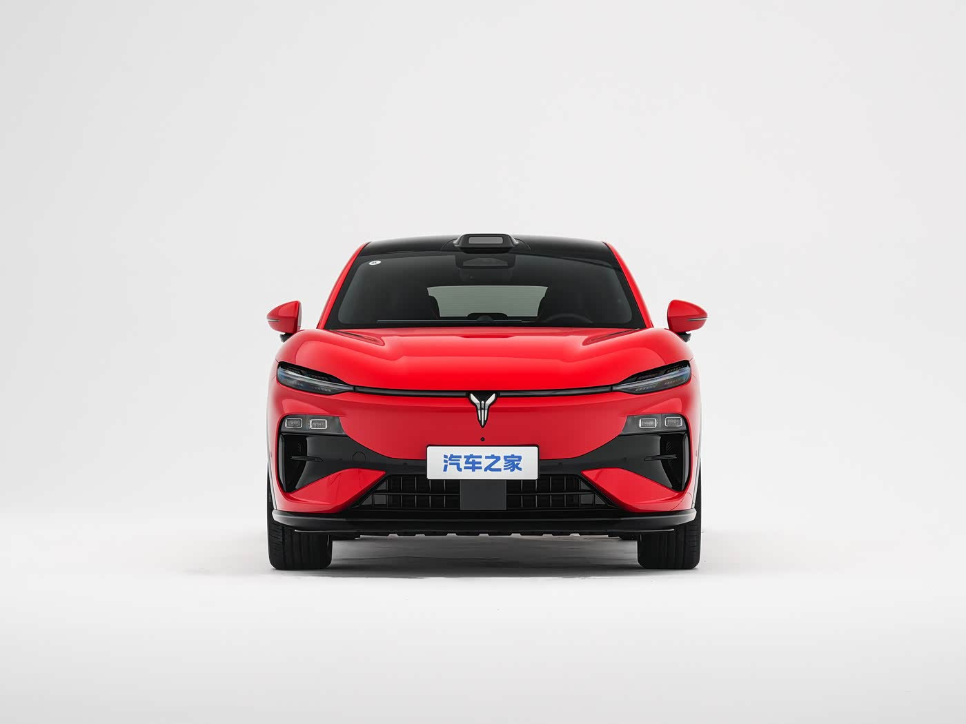 岚图高管回应追光S撞脸小米YU7：好的设计心有灵犀 像吗？ ​