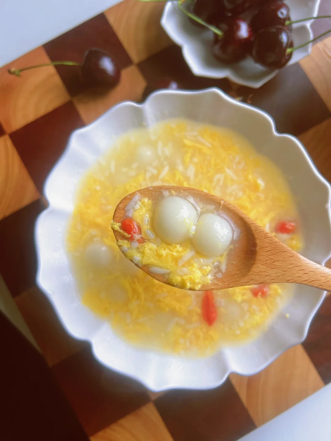 年夜饭小甜点必须是它！鸡蛋酒酿小圆子羹