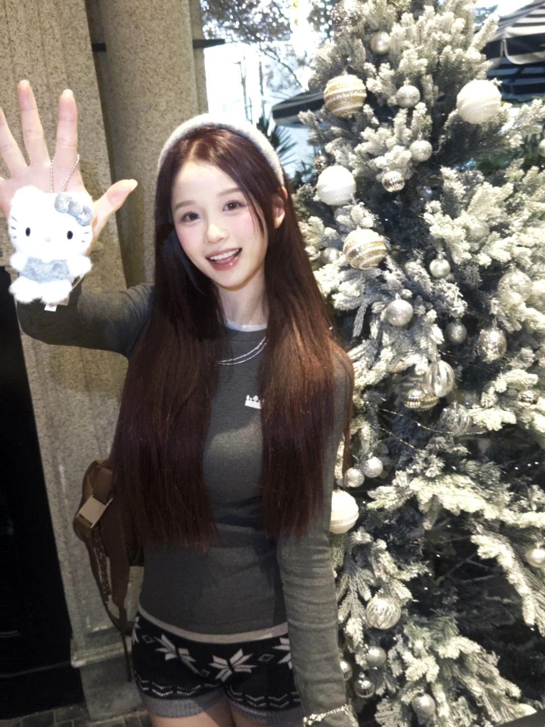 ミ・。· ミ𝙃𝙖𝙥𝙥𝙮 𝘾𝙝𝙧𝙞𝙨𝙩𝙢𝙖𝙨⛄️🖤