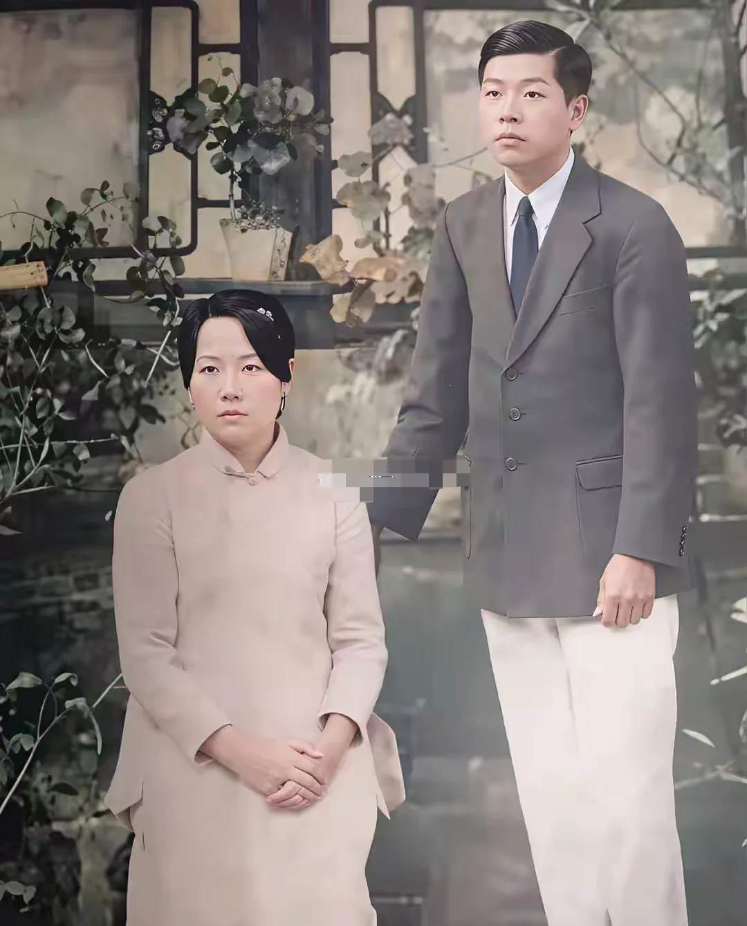 1916年，15岁的张学良和发妻于凤至的结婚照