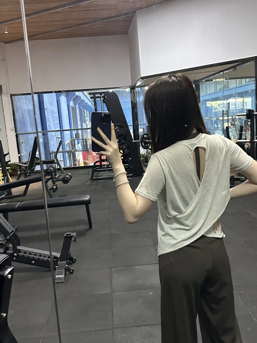 这套我健身房连穿三天了......