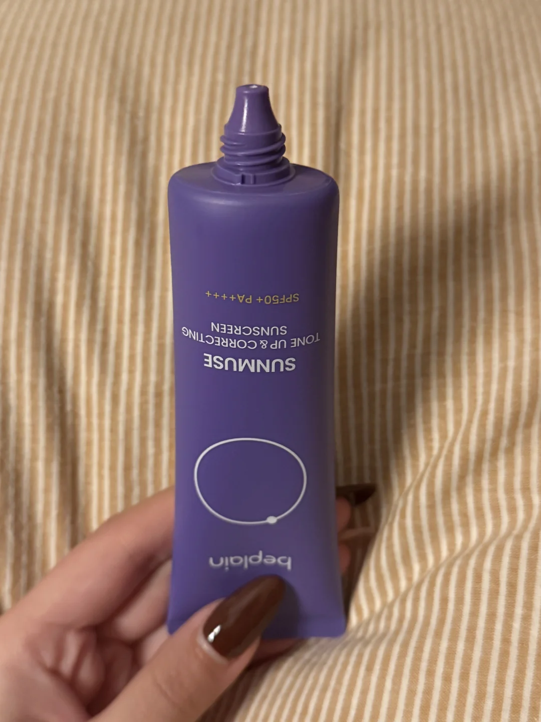 韩国oliveyoung买的，比粉底液还吓人。。。