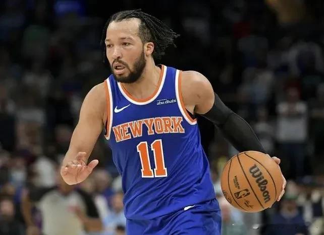 虽然今天尼克斯在季后赛首轮G4中以114：98击败老鹰，但是有球迷觉得...