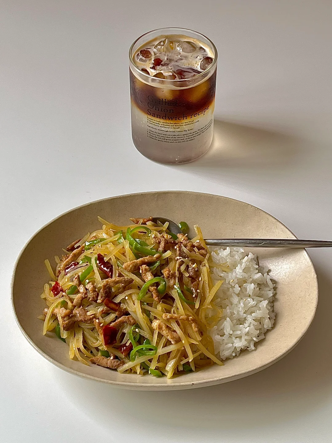 ☀️周末的早午餐｜巨巨下饭的土豆肉丝盖饭😋