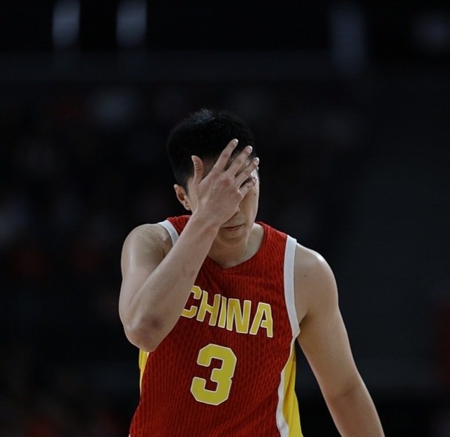 #中国男篮惨败日本男篮# 太丢人了！太丢人了！太丢人了！今天可是918呀！这么大比分输给日本，真的好意思吗？这支中国男篮直接原地解散得了！ ​