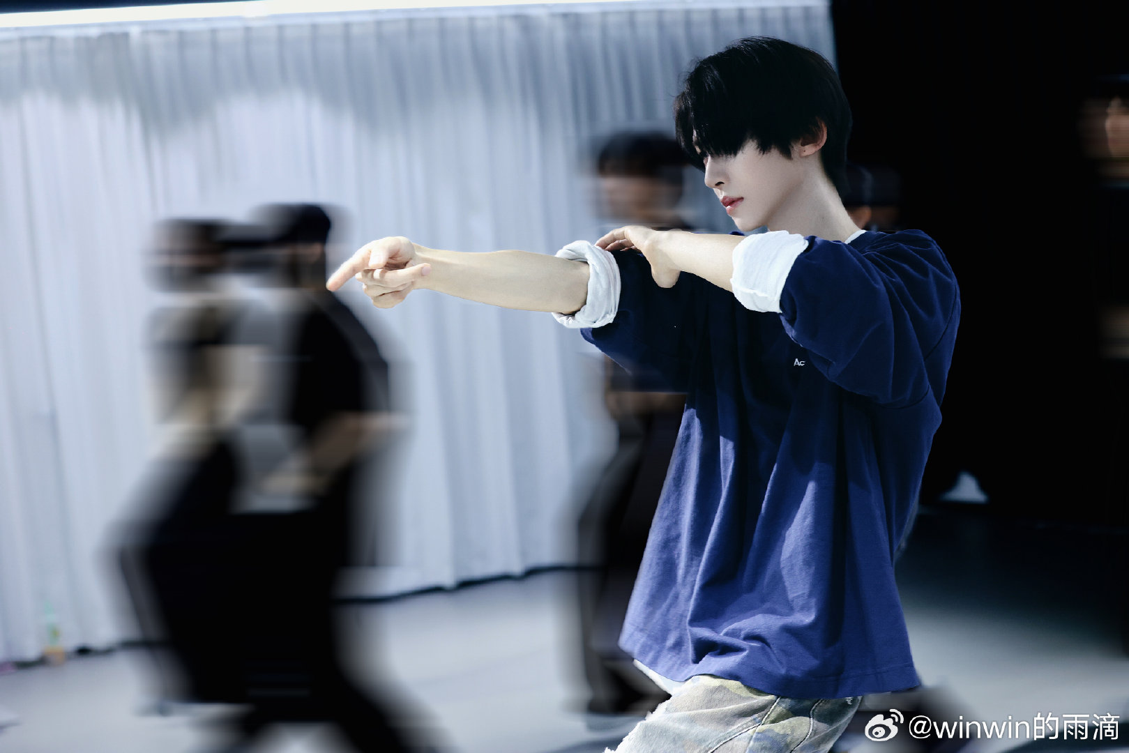 #刘宇# 💙#刘宇国风美少年# 
一只顺毛咪
​
