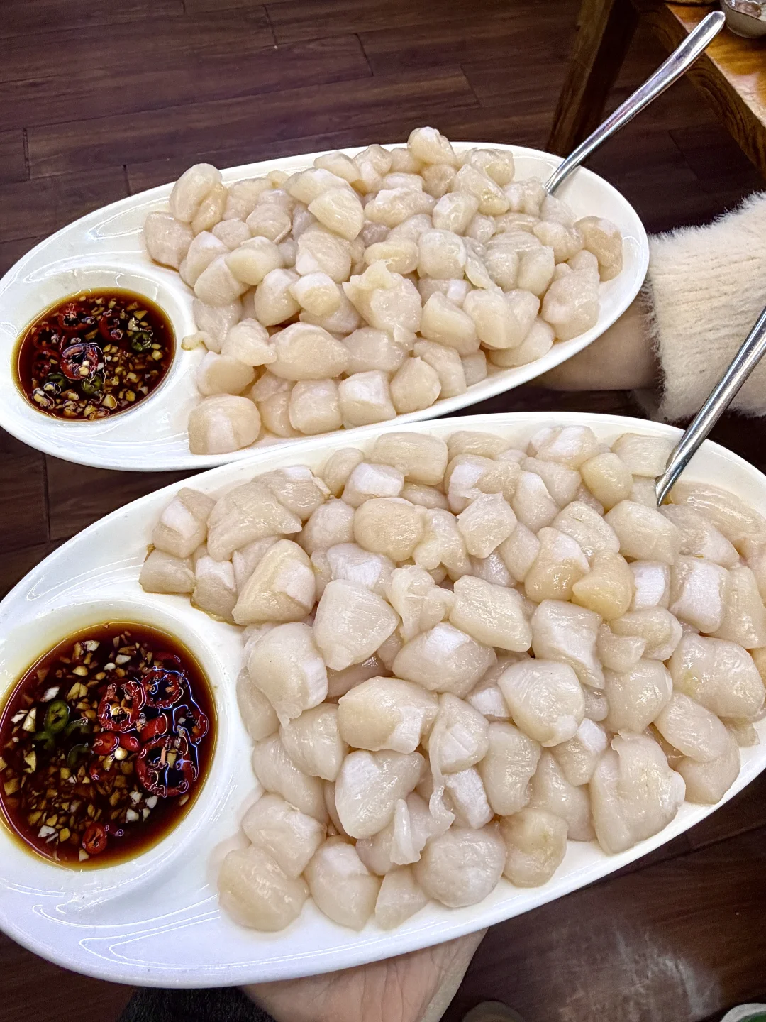 来青岛一定要吃的爆款海肠捞饭！鲅鱼饺子！