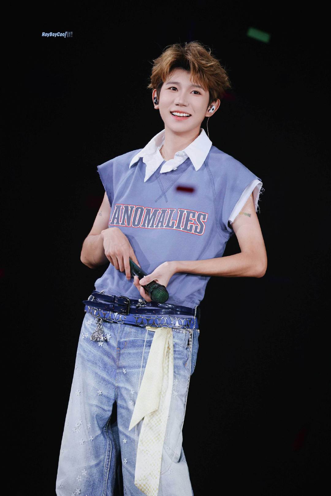 #王源[超话]##王源宇宙超级无敌大大狂欢巡演#
𝐂𝐡𝐞𝐧𝐠𝐃𝐮 𝐃𝐚𝐲𝟐 🌳 又到了最嗨皮的一趴 ​