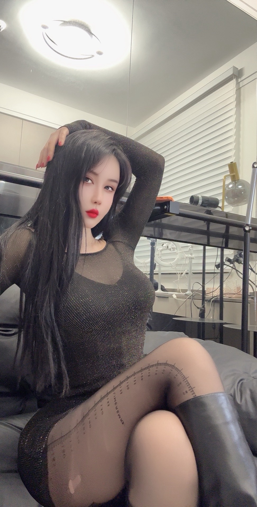 <p>黑色系穿搭 御姐范儿 长腿女神 <!--{img:0}--><!...