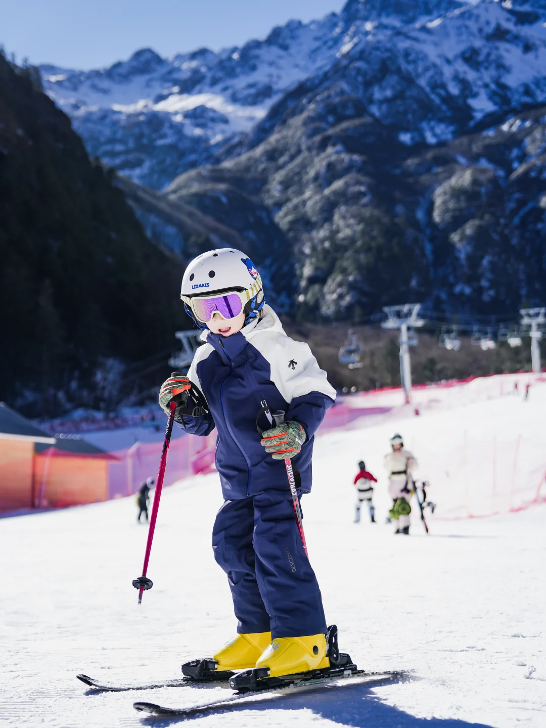带娃来阿坝州羌人谷开板啦！⛷️说说真实感受