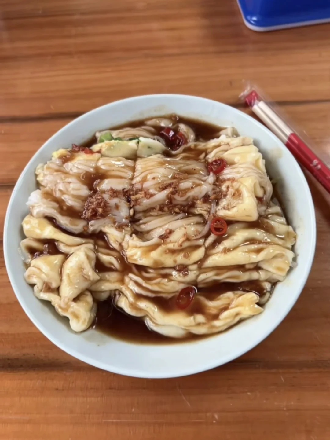 是的，吃肠粉要加辣的