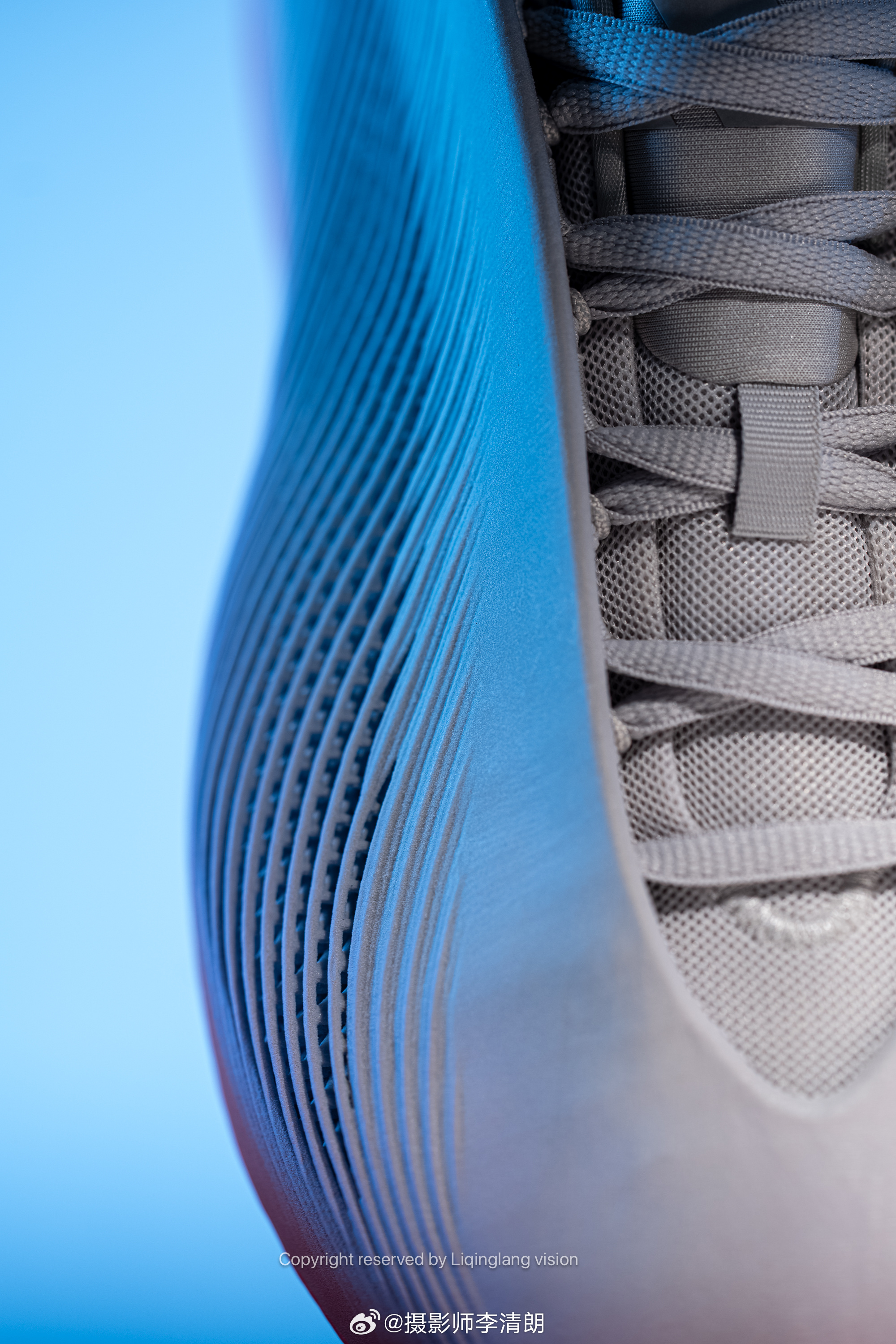 adidas bb.01

#给你看鞋##100到1000真香运动鞋推荐##鞋控的日常##哈登正式续约骑士# ​