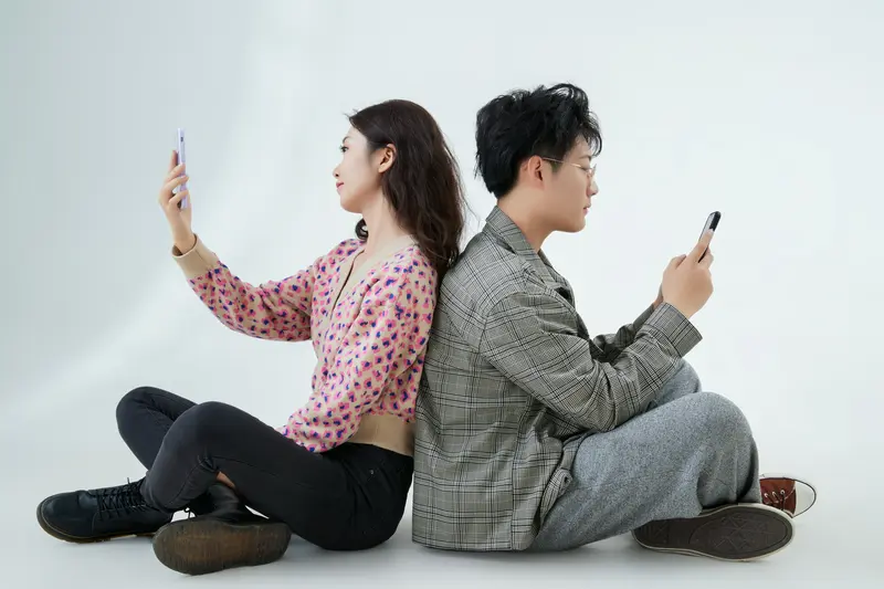 当在虚拟有了深厚感情基础，就该努力维持下去