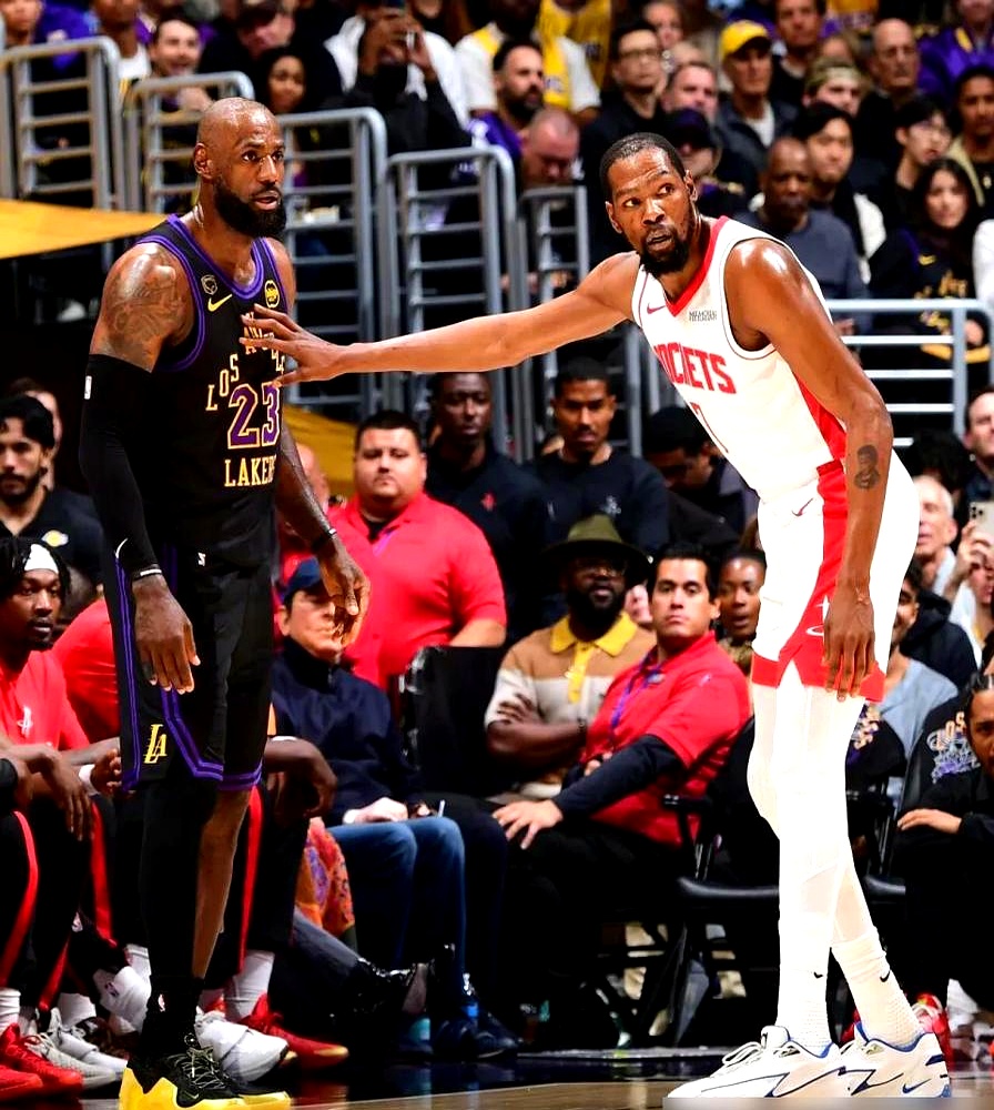 一个问题，詹姆斯总决赛4胜6负，这战绩到底硬不硬？    名嘴贝勒斯直...