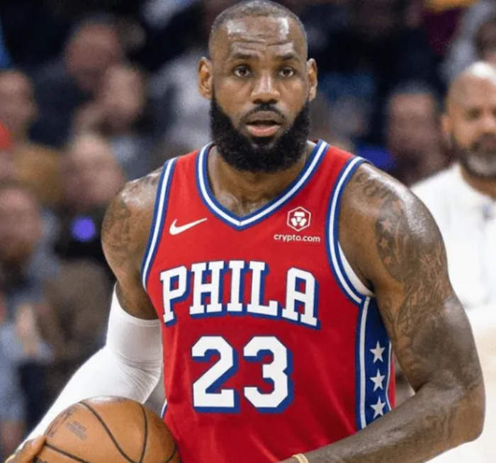 埃迪-约翰逊：詹姆斯总被说在追戒指，渴望胜利难道是罪过？  前NBA球...