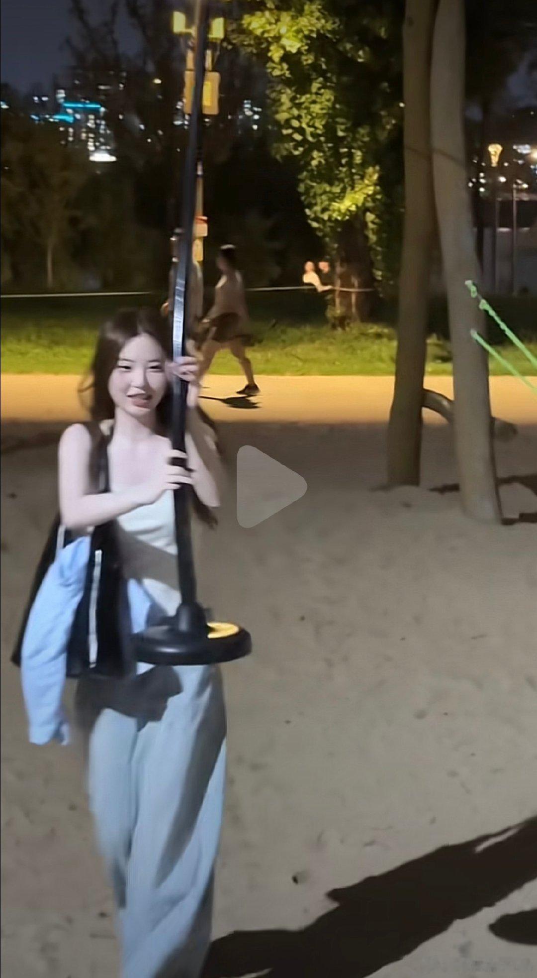 #美团骑手交流会[超话]# 希望你每天比昨天更开心៷>ᴗ
