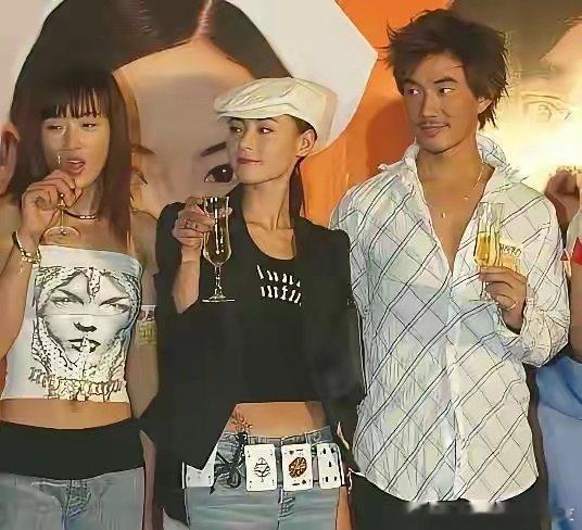 年‍轻时的张柏芝和任‌‎贤齐，‌颜值真的太能打了 ​​​