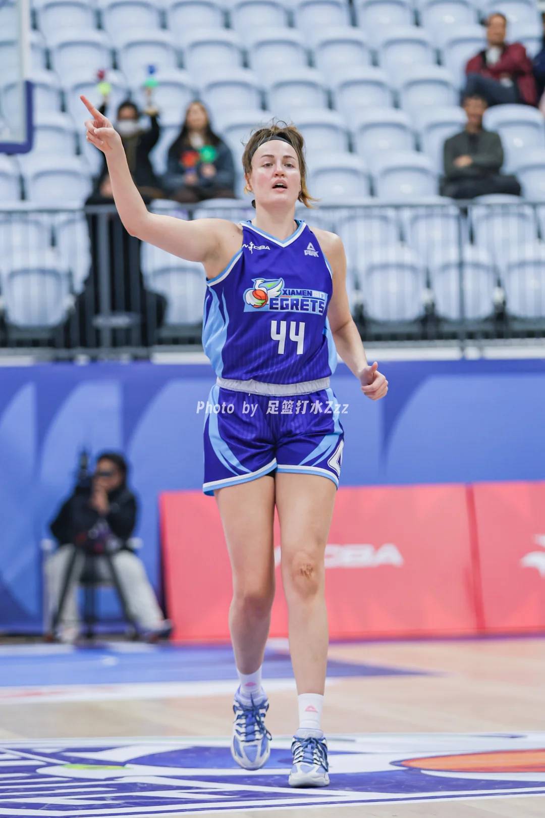 厦门女篮新赛季外援Vol.3 腿长2米·谢尔比