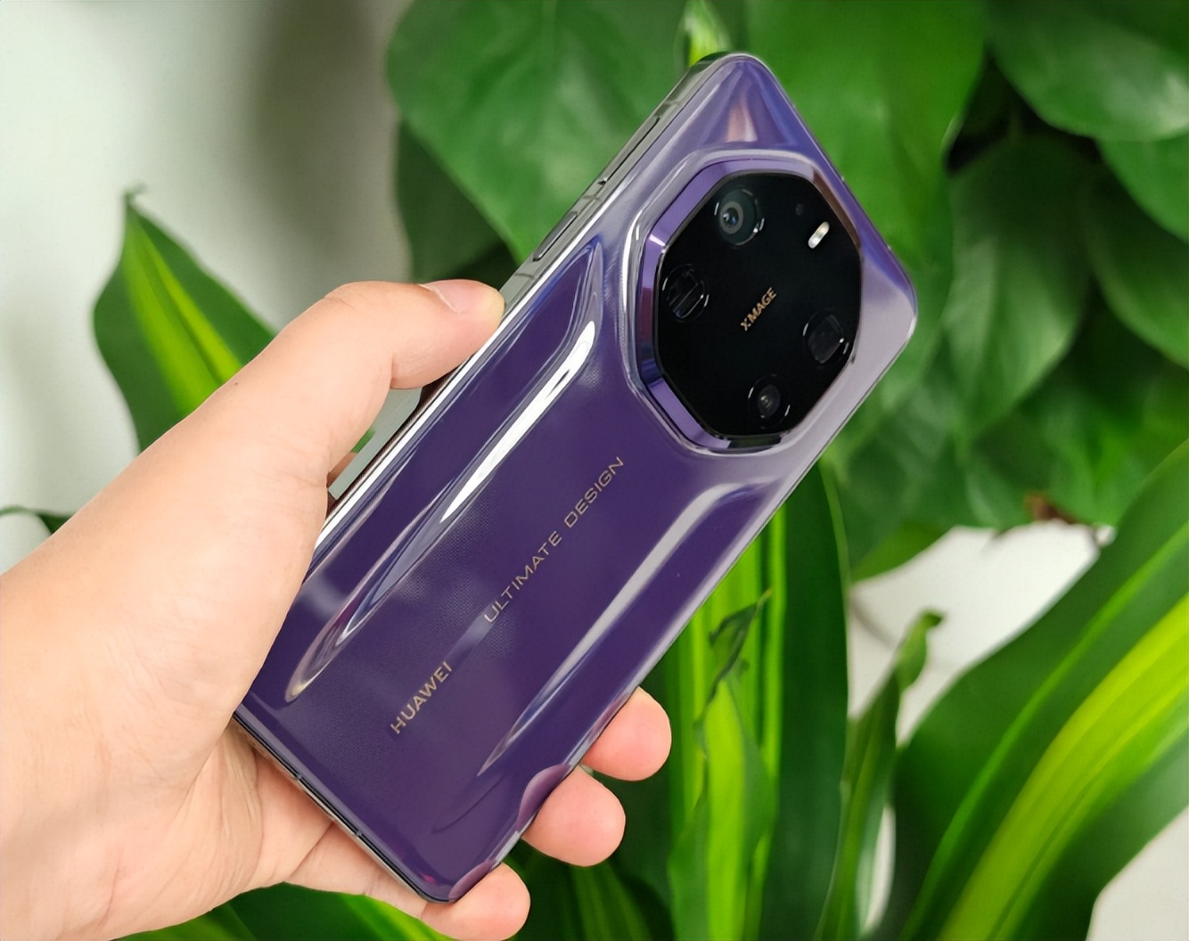 华为不讲武德，麒麟9030Pro+双层OLED，比新机便宜3700元