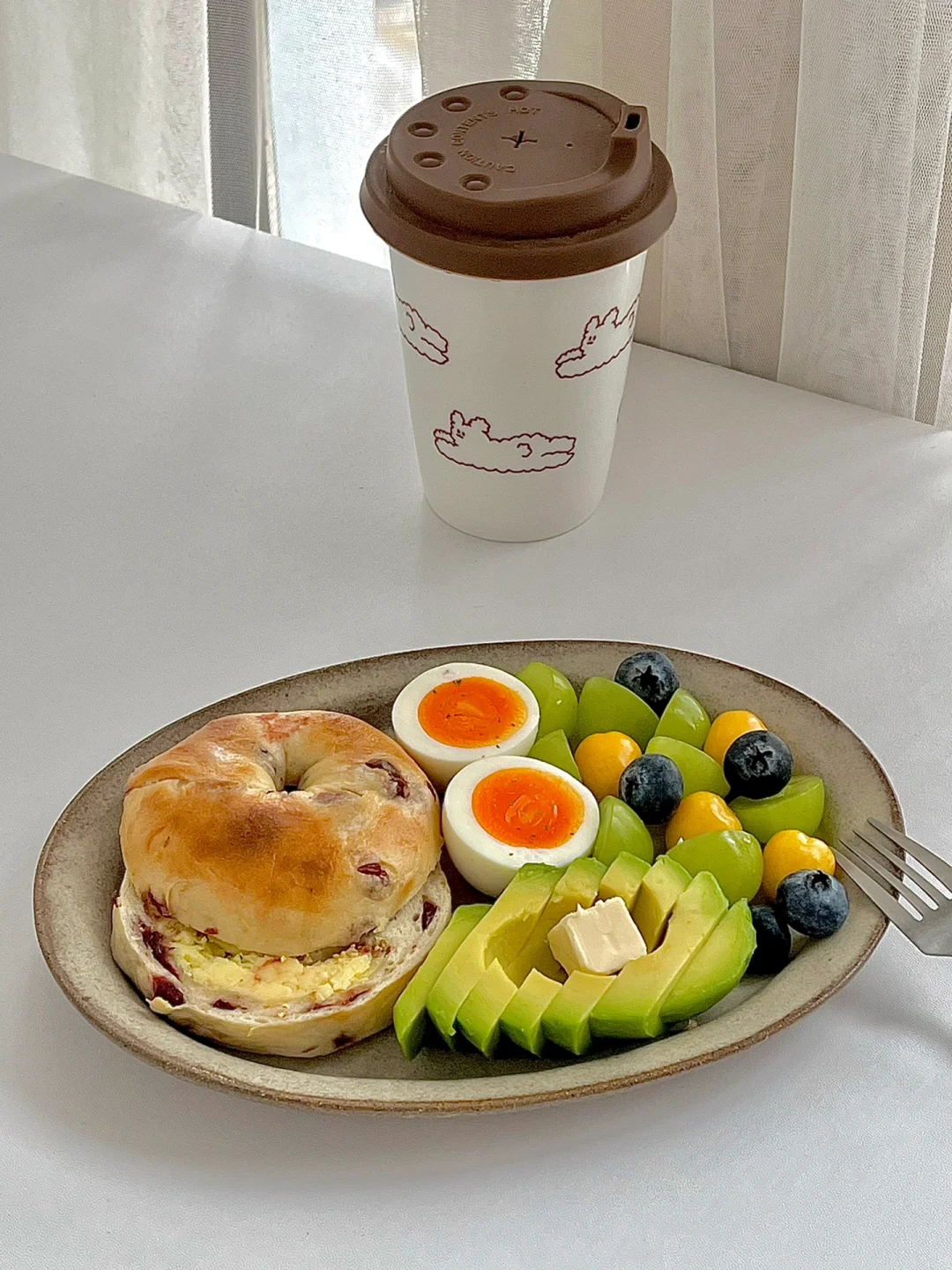 ☀️工作日早餐｜蓝莓奶酪贝果一盘端早餐😋