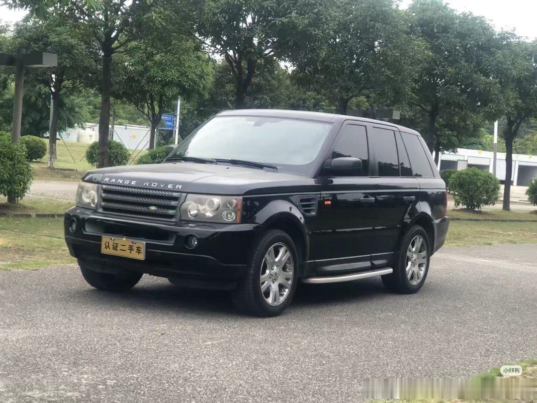 这辆开过的路虎揽胜运动版，4.4的排量，车况不算很完美，底盘稳定性很好，好开好用，开起来还是太舒服了，基本上都是气场满分 ​